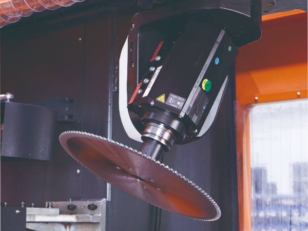 MF系列五軸型材加工中心 MF系列五軸型材加工中心